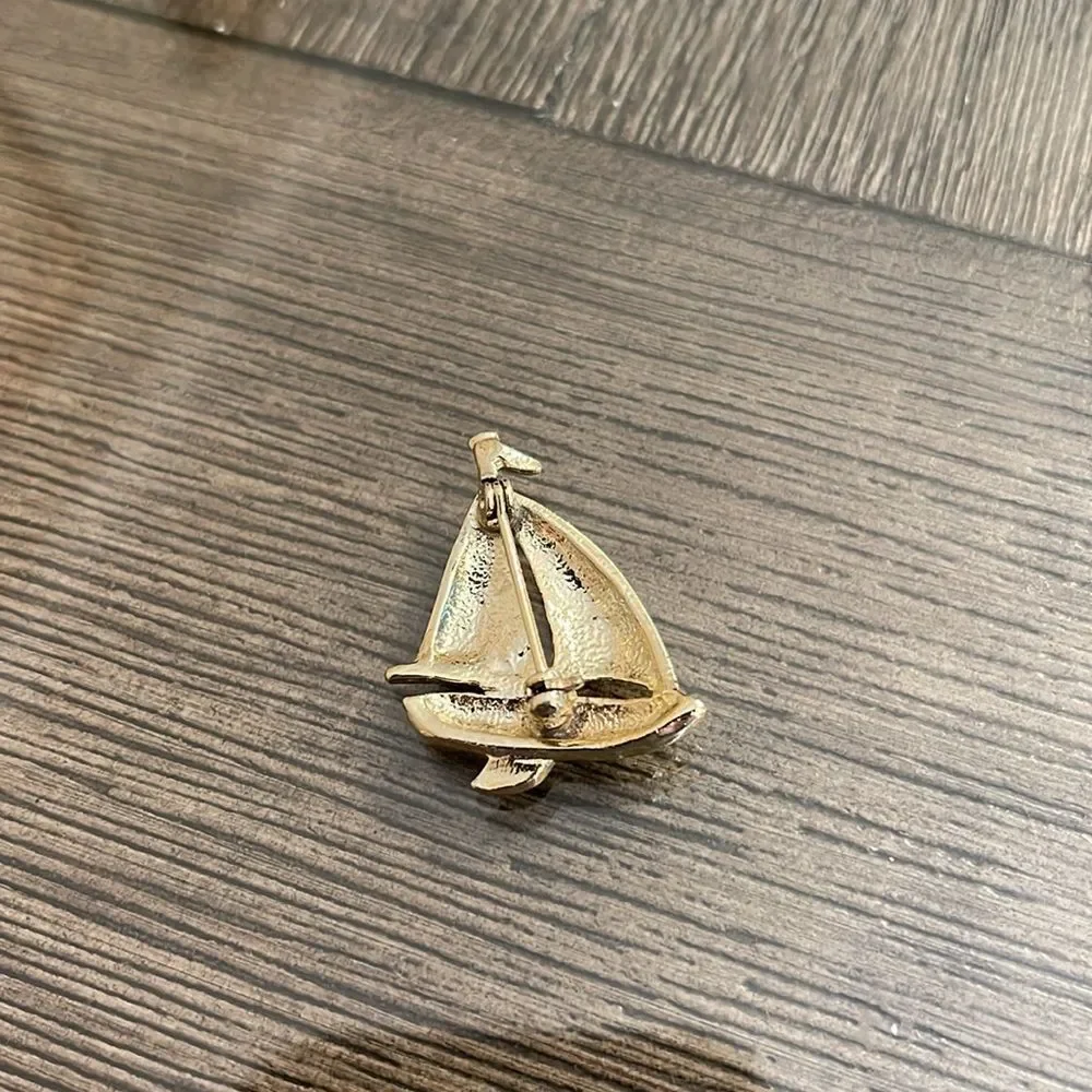 Vintage Gold-tone Sailboat Pin - Nautical Theme Brooch